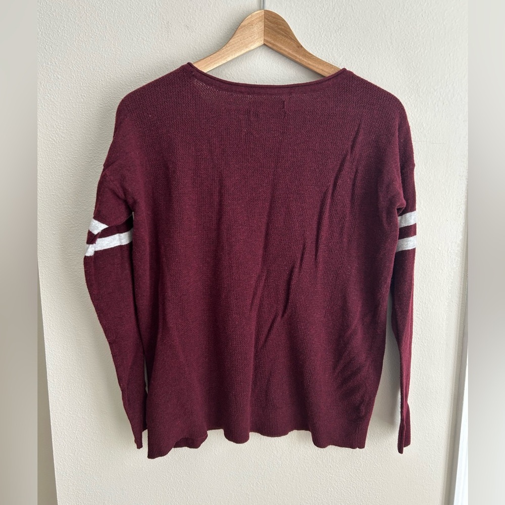 American Eagle Sweater - Picture 5 of 5